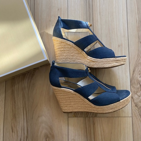 Michael Kors - Sandals - Picture 3 of 6